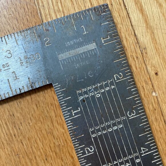 Vintage Stanley R100 Roofer's Square Carpenter's Framing Tool - Picture 7 of 8